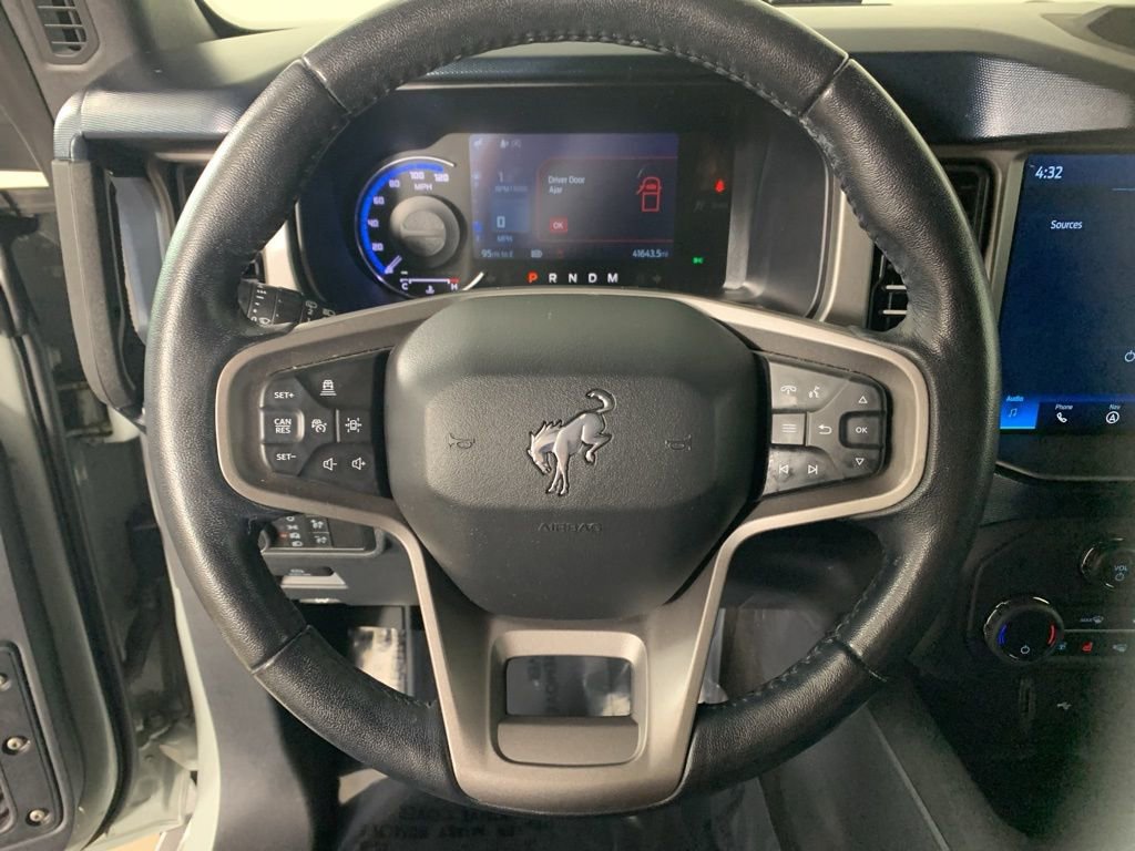 Used 2021 Ford Bronco Outer Banks image 18