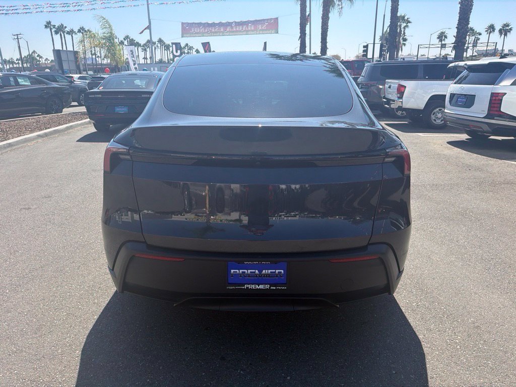 Used 2026 Tesla Model Y 2WD image 4