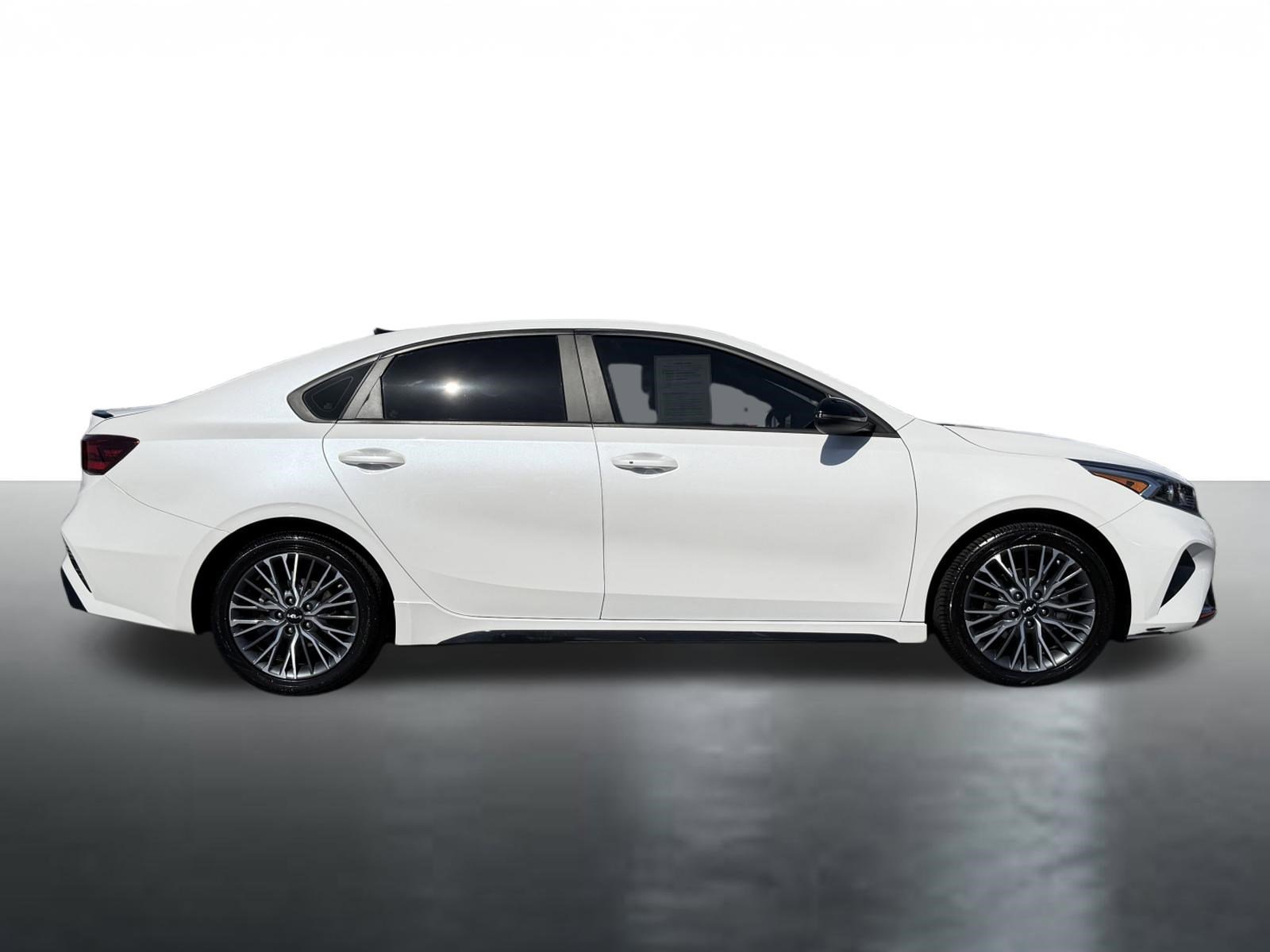 Certified 2023 Kia Forte GT-Line FWD image 9
