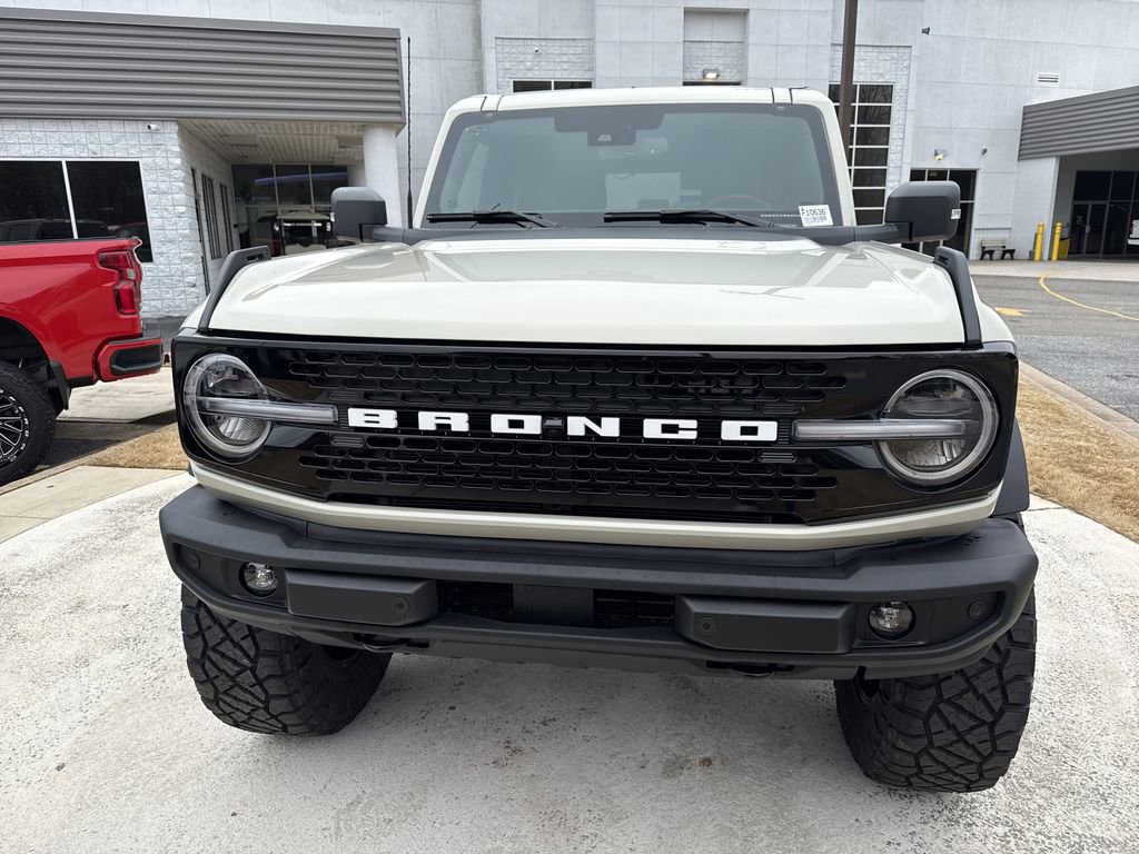New 2025 Ford Bronco Outer Banks image 2