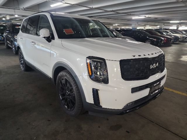 Certified 2022 Kia Telluride SX w/ SX Prestige Package AWD/4WD image 2