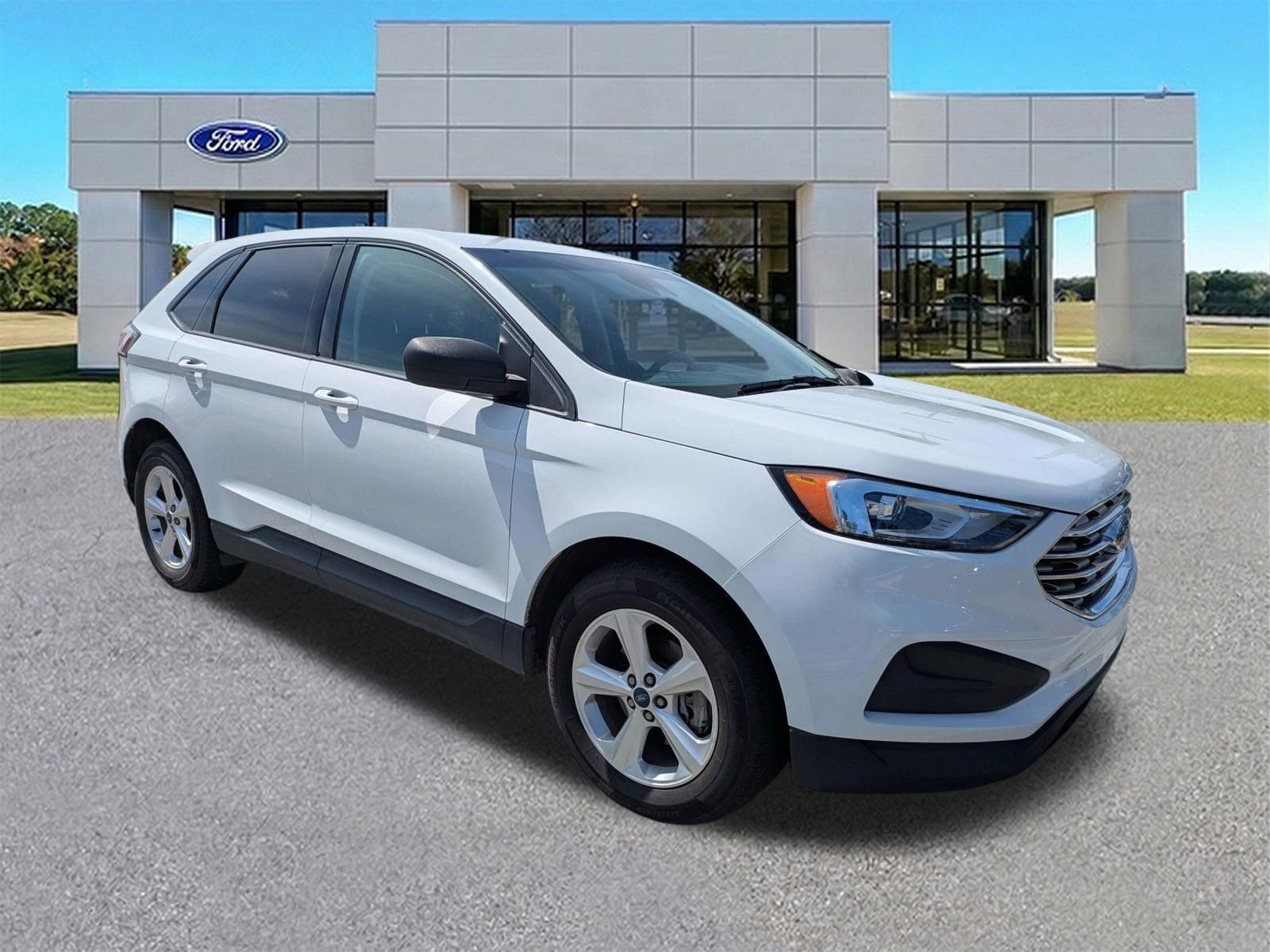 Certified 2019 Ford Edge SE FWD image 1