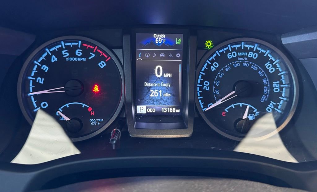 Used 2023 Toyota Tacoma TRD Off-Road w/ TRD Premium Off Road Package AWD/4WD image 30