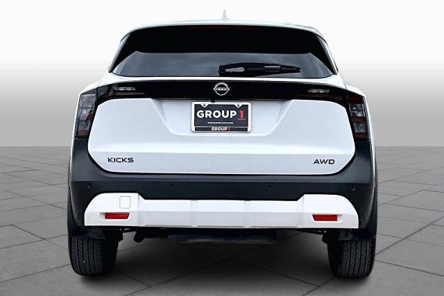 Certified 2025 Nissan Kicks SV AWD/4WD image 5