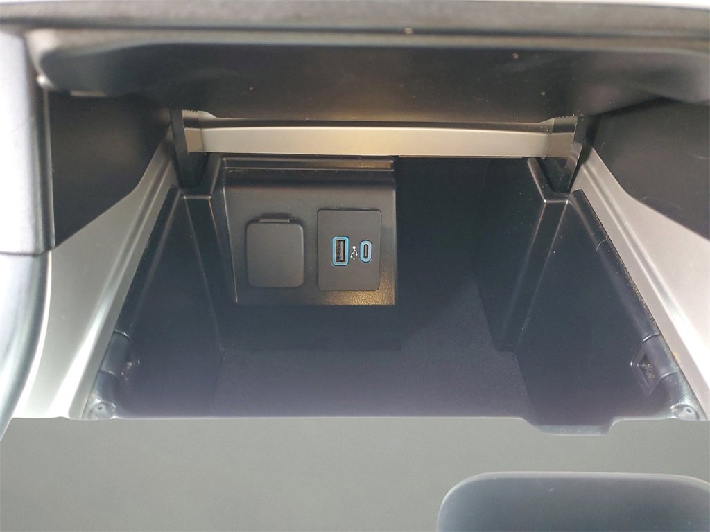 Certified 2022 Ford Explorer XLT image 29