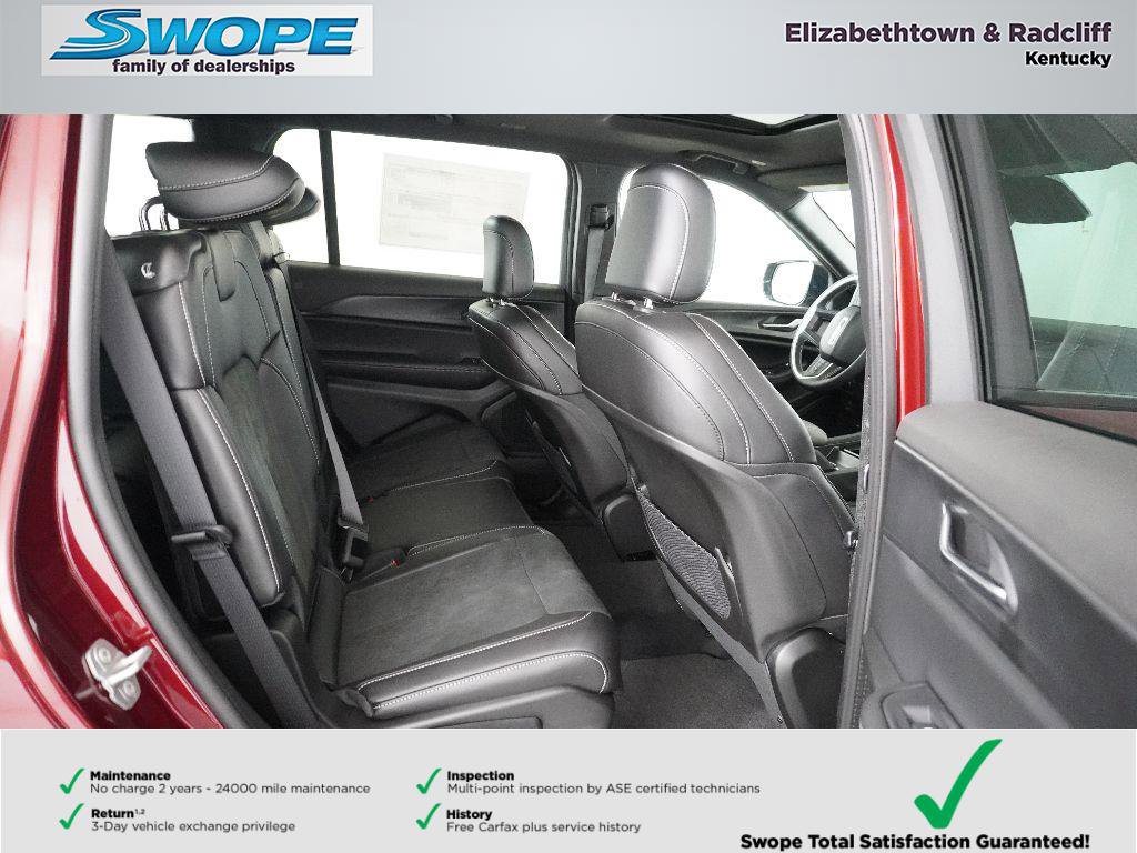 New 2025 Jeep Grand Cherokee L Altitude image 7