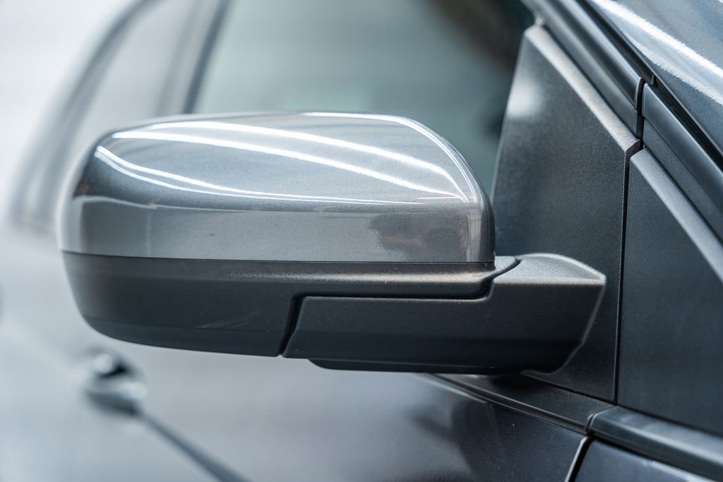 Used 2022 Ford Edge ST-Line image 16