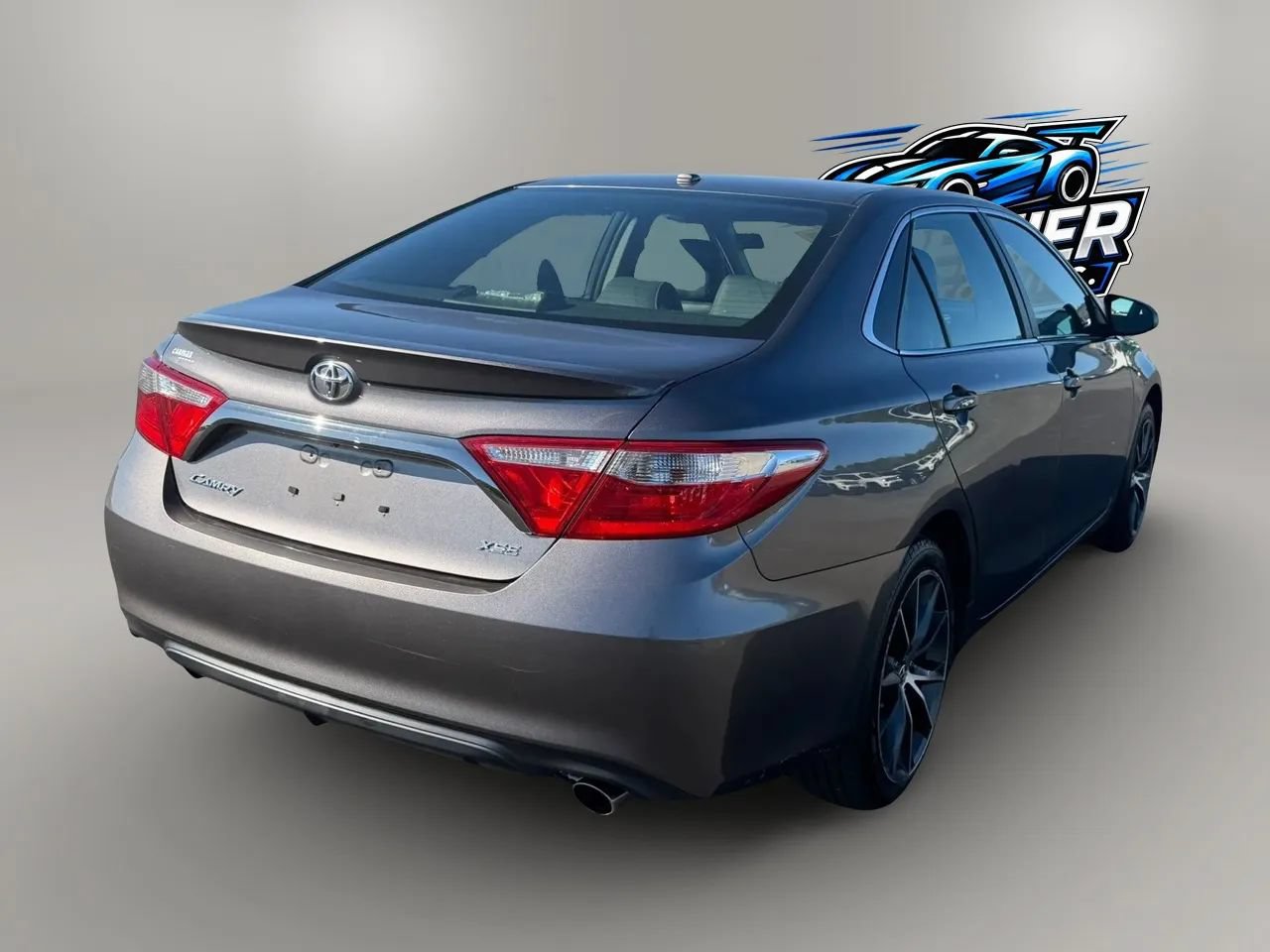 Used 2016 Toyota Camry XSE w/ Moonroof Package FWD image 6