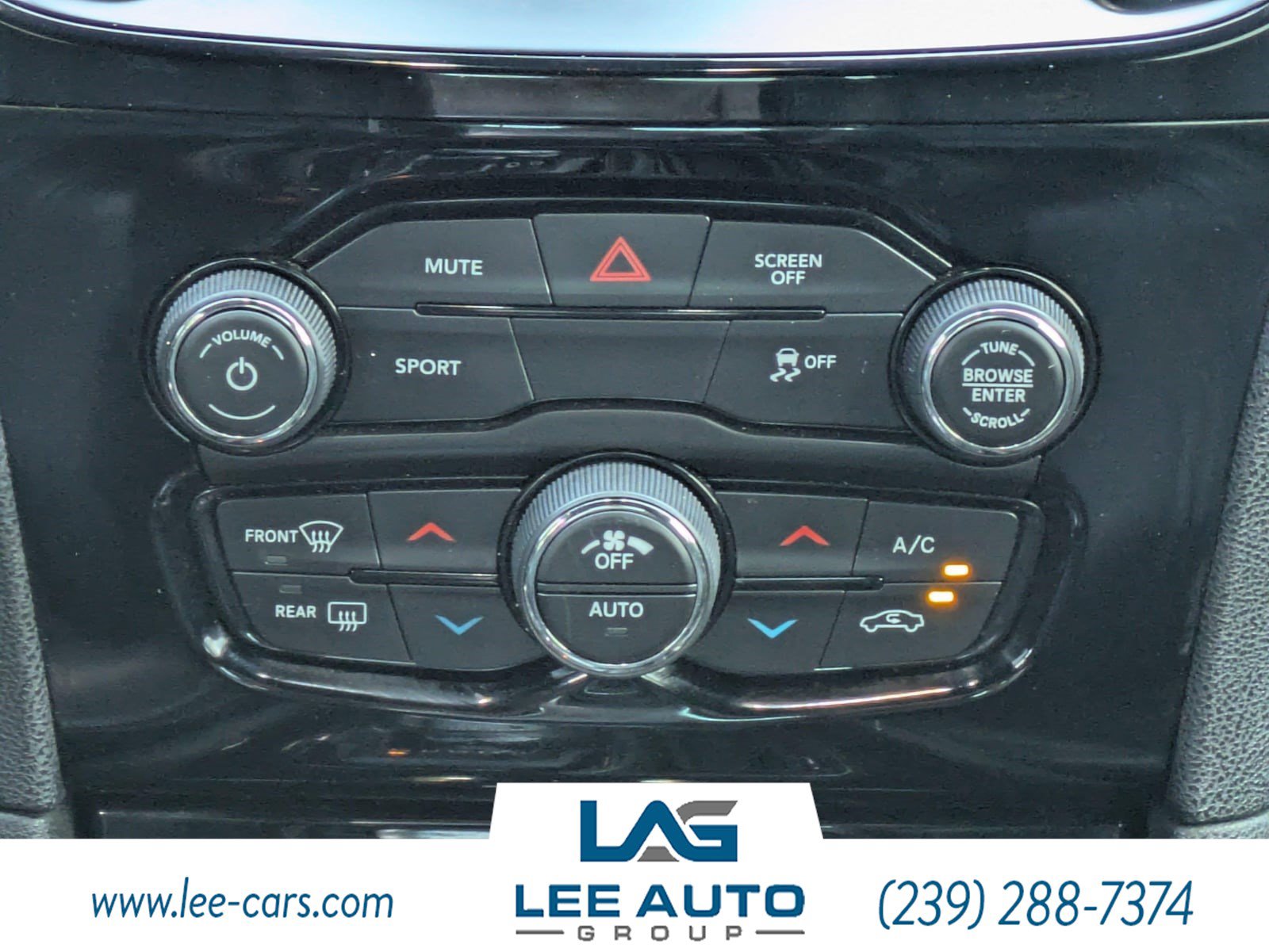 Used 2017 Chrysler 300 S RWD image 16