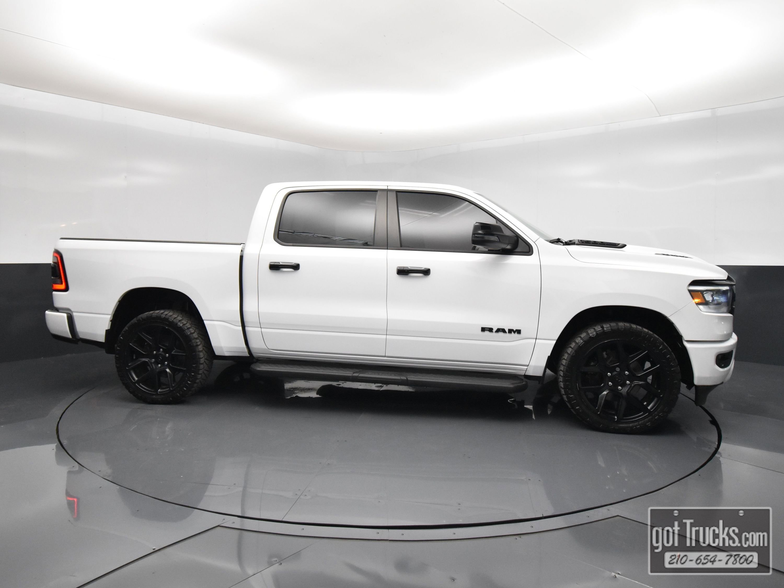 Used 2023 RAM 1500 Laramie AWD/4WD image 49