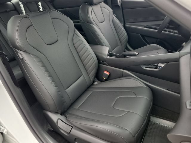 New 2026 Hyundai Elantra SEL Sport FWD image 22