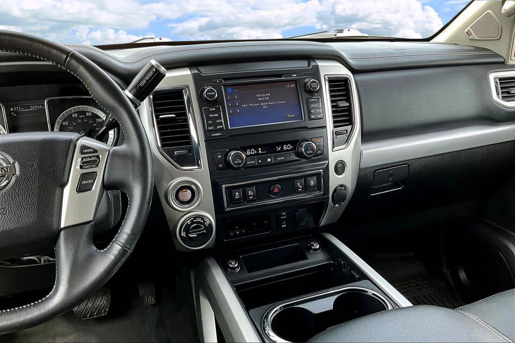 Used 2018 Nissan Titan PRO-4X w/ Pro-4x Convenience Package image 12