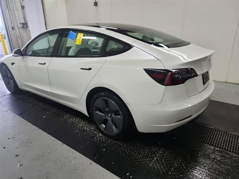 Used 2023 Tesla Model 3 Standard Range RWD image 4