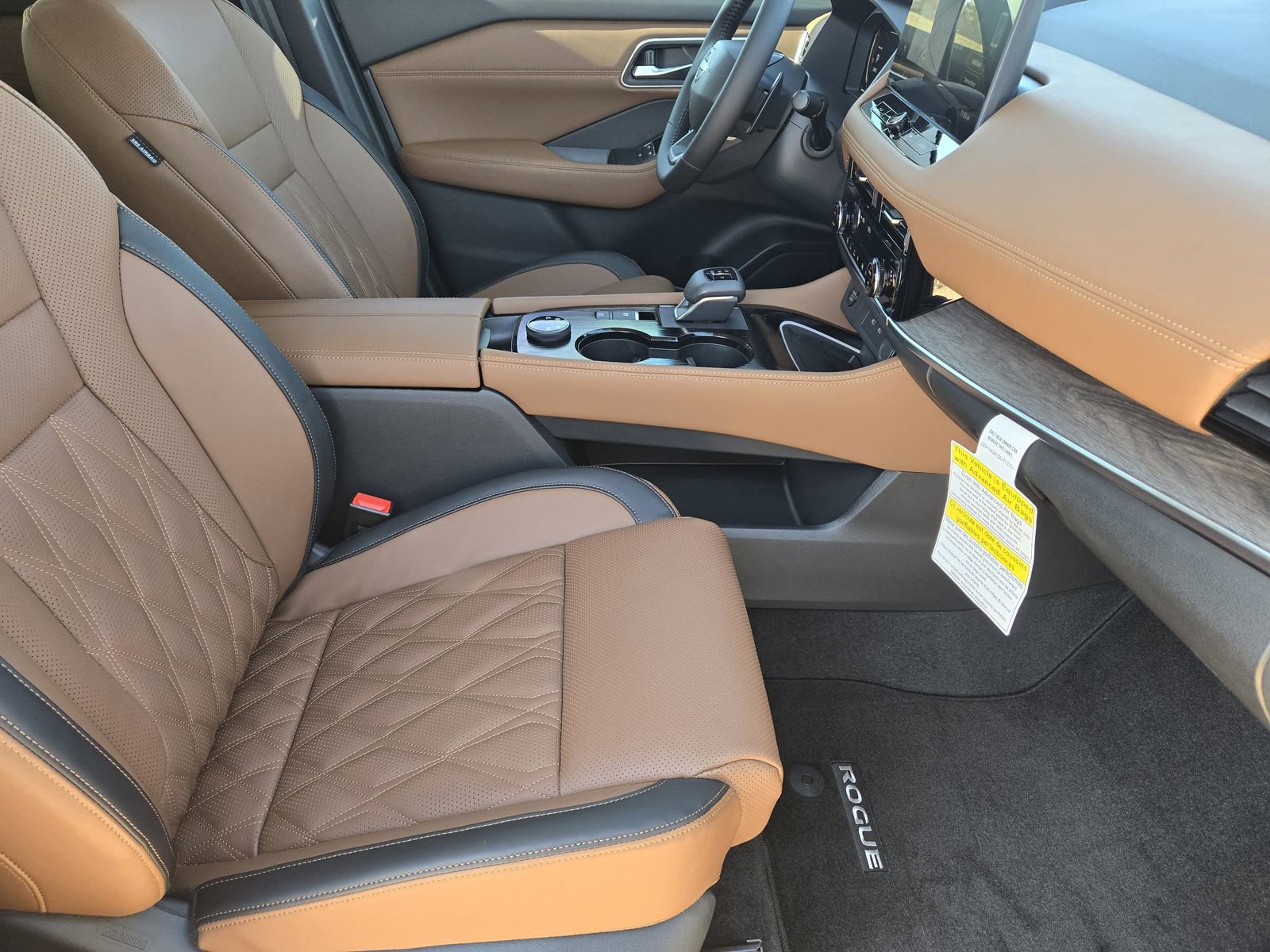 New 2026 Nissan Rogue Platinum image 13