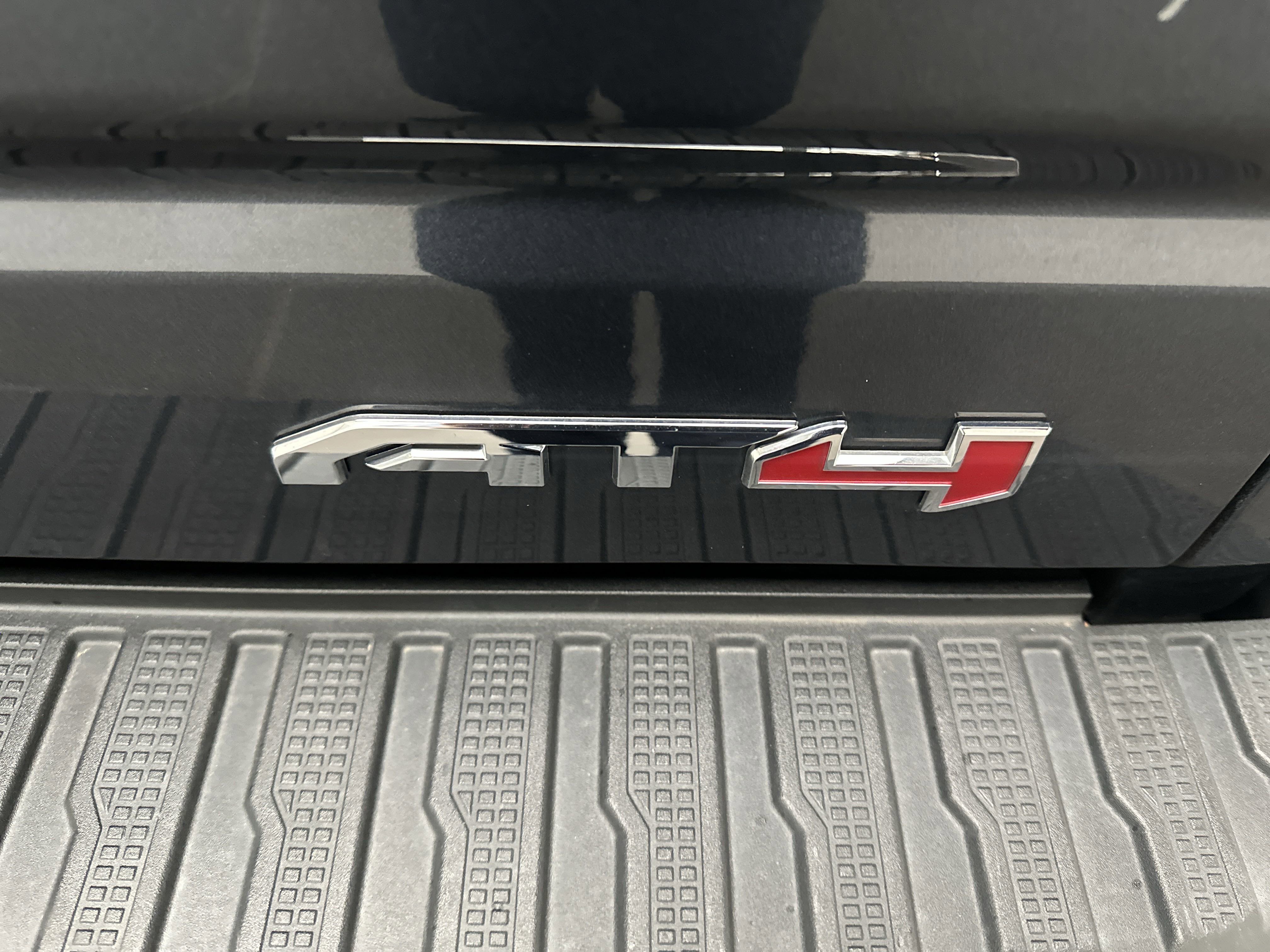 Used 2020 GMC Sierra 1500 AT4 w/ AT4 Preferred Package image 15