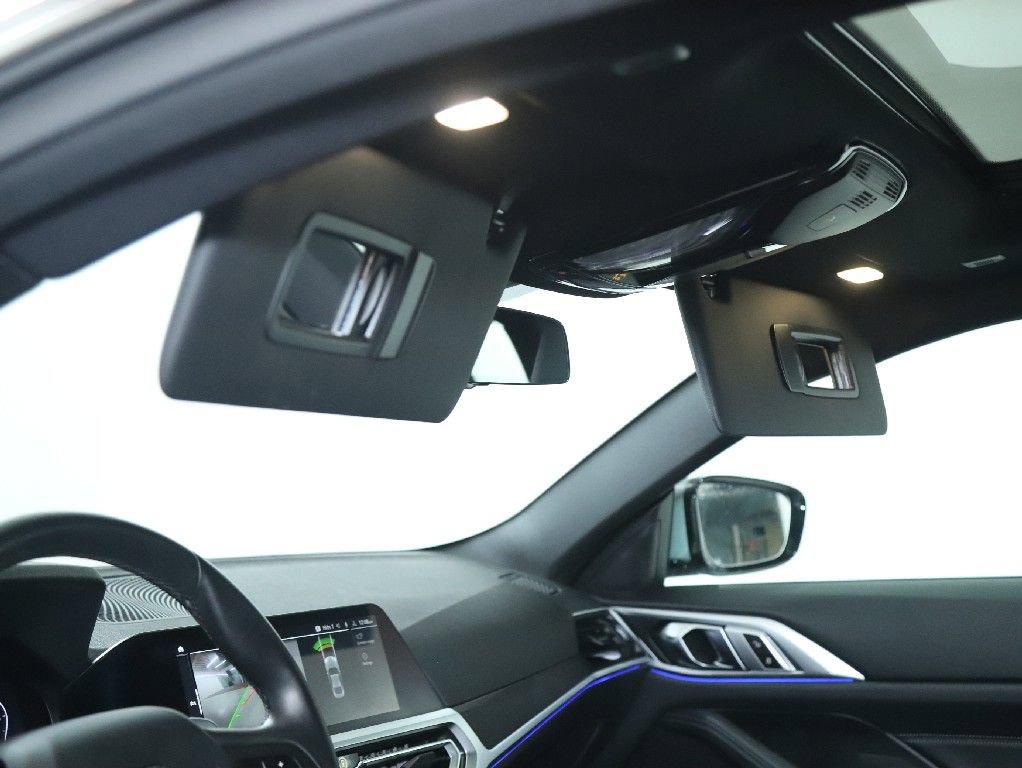 Used 2023 BMW 430i xDrive Coupe w/ Premium Package image 18