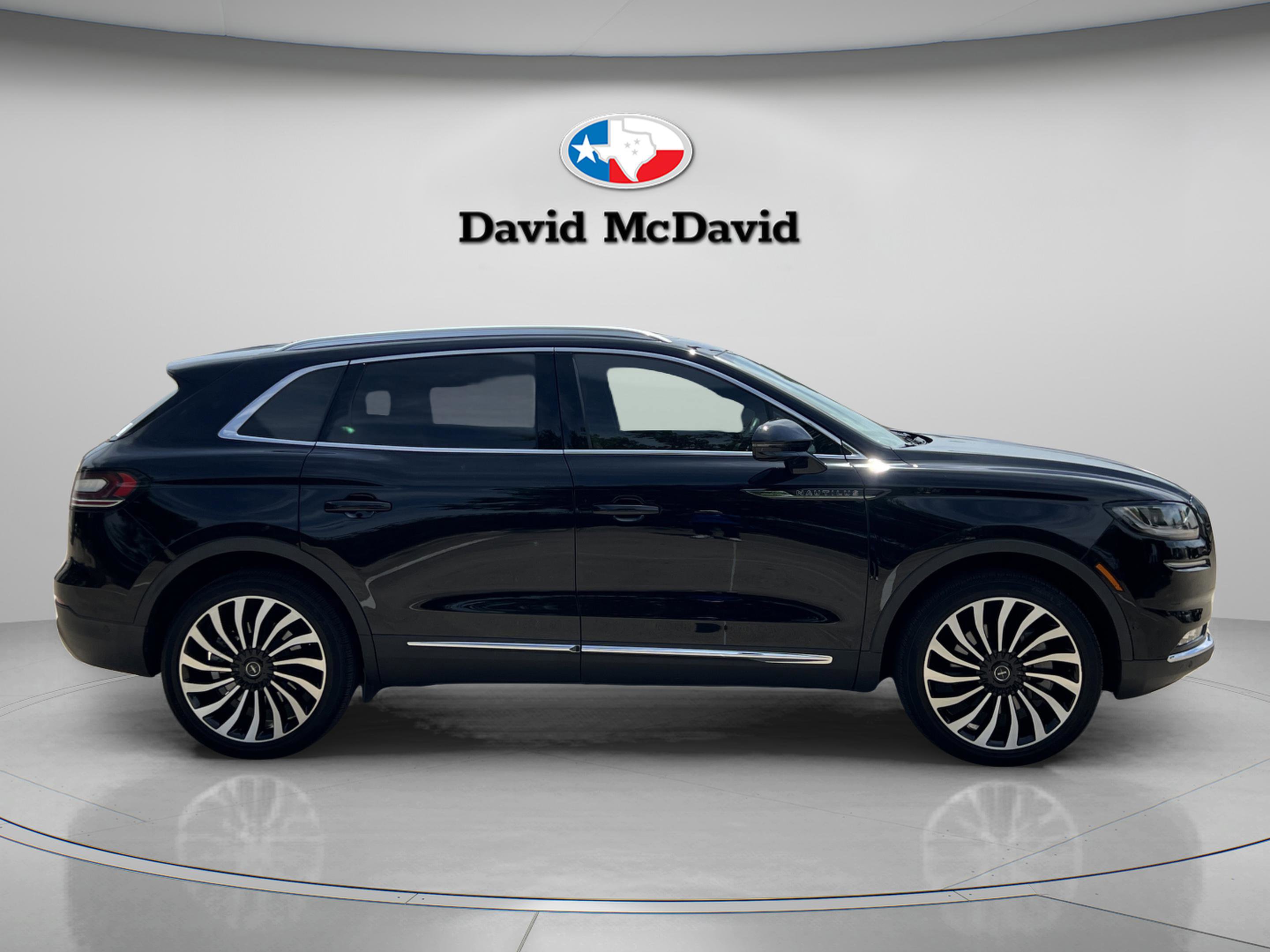 Certified 2023 Lincoln Nautilus Black Label w/ Cargo Utility Package AWD/4WD image 8