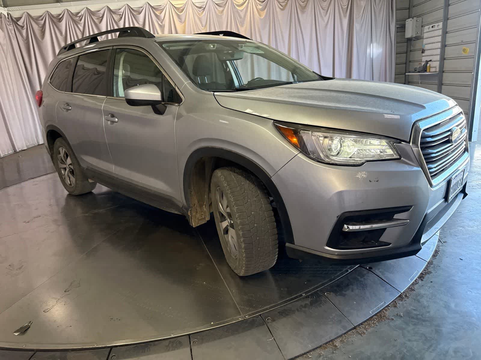 Used 2021 Subaru Ascent Premium w/ Convenience Package AWD/4WD image 2