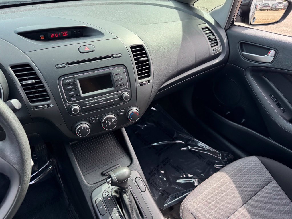 Used 2014 Kia Forte LX FWD image 21