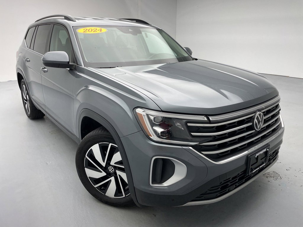 Used 2024 Volkswagen Atlas SE image 3