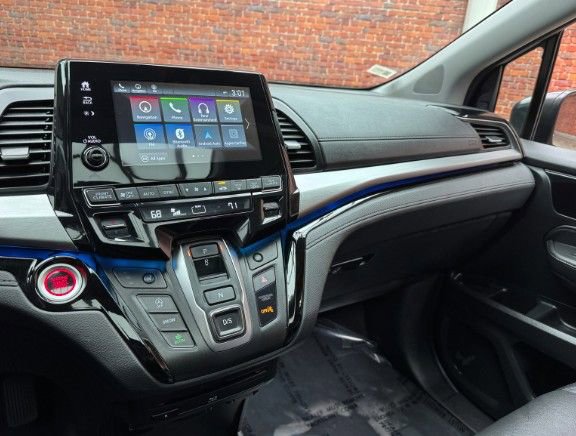 Used 2023 Honda Odyssey Touring image 10