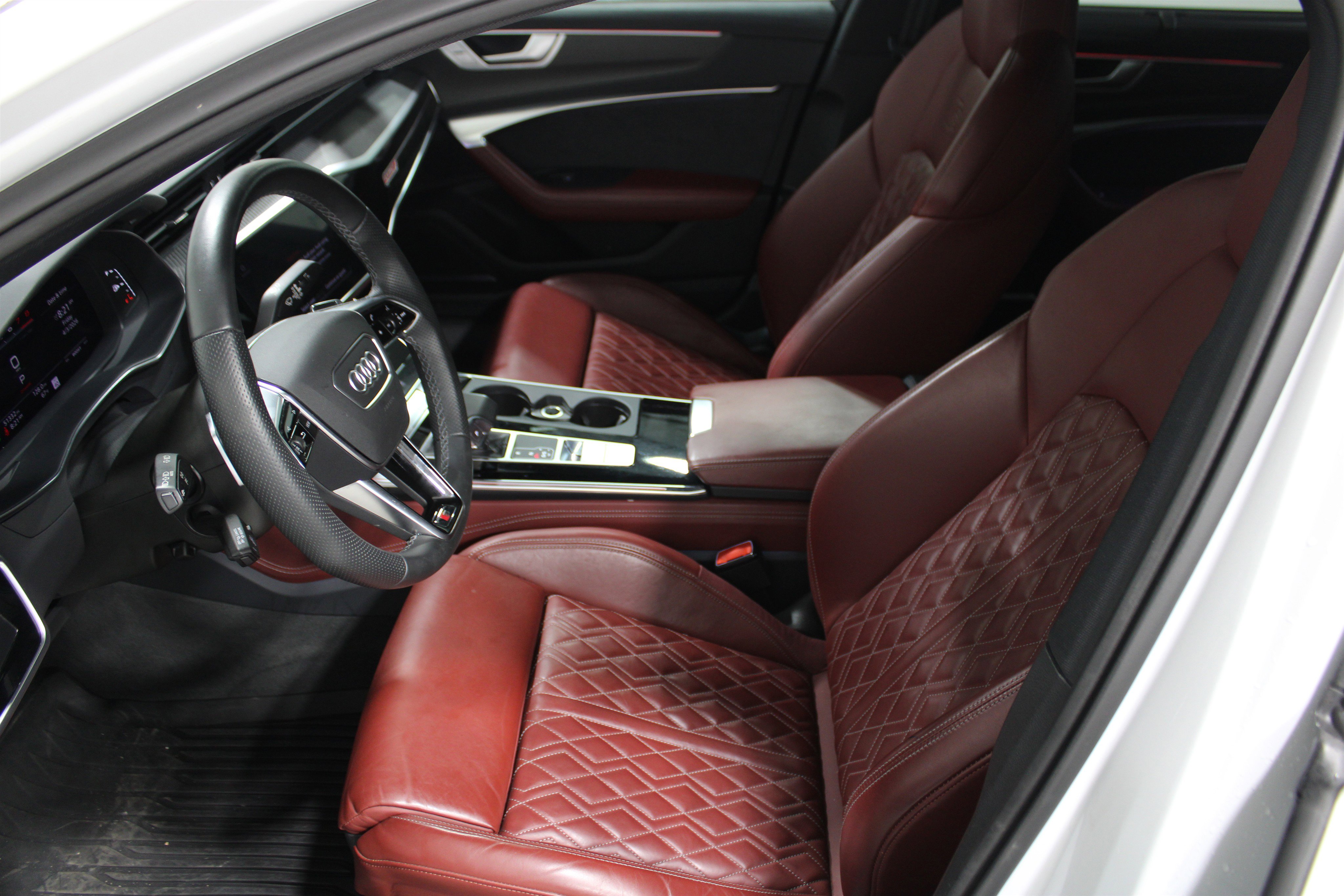 Used 2022 Audi S6 Prestige image 3