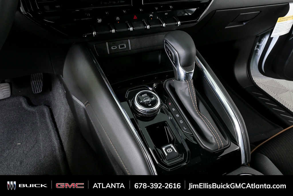 New 2026 GMC Canyon AT4 AWD/4WD image 17