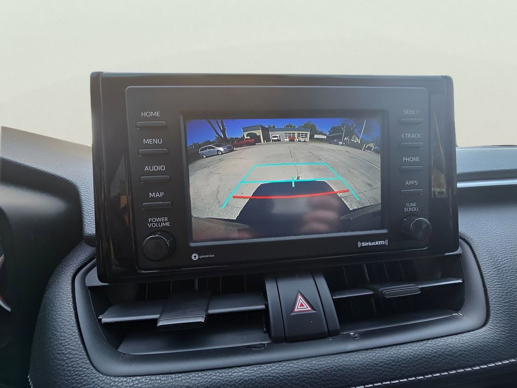 Used 2021 Toyota RAV4 XLE image 19
