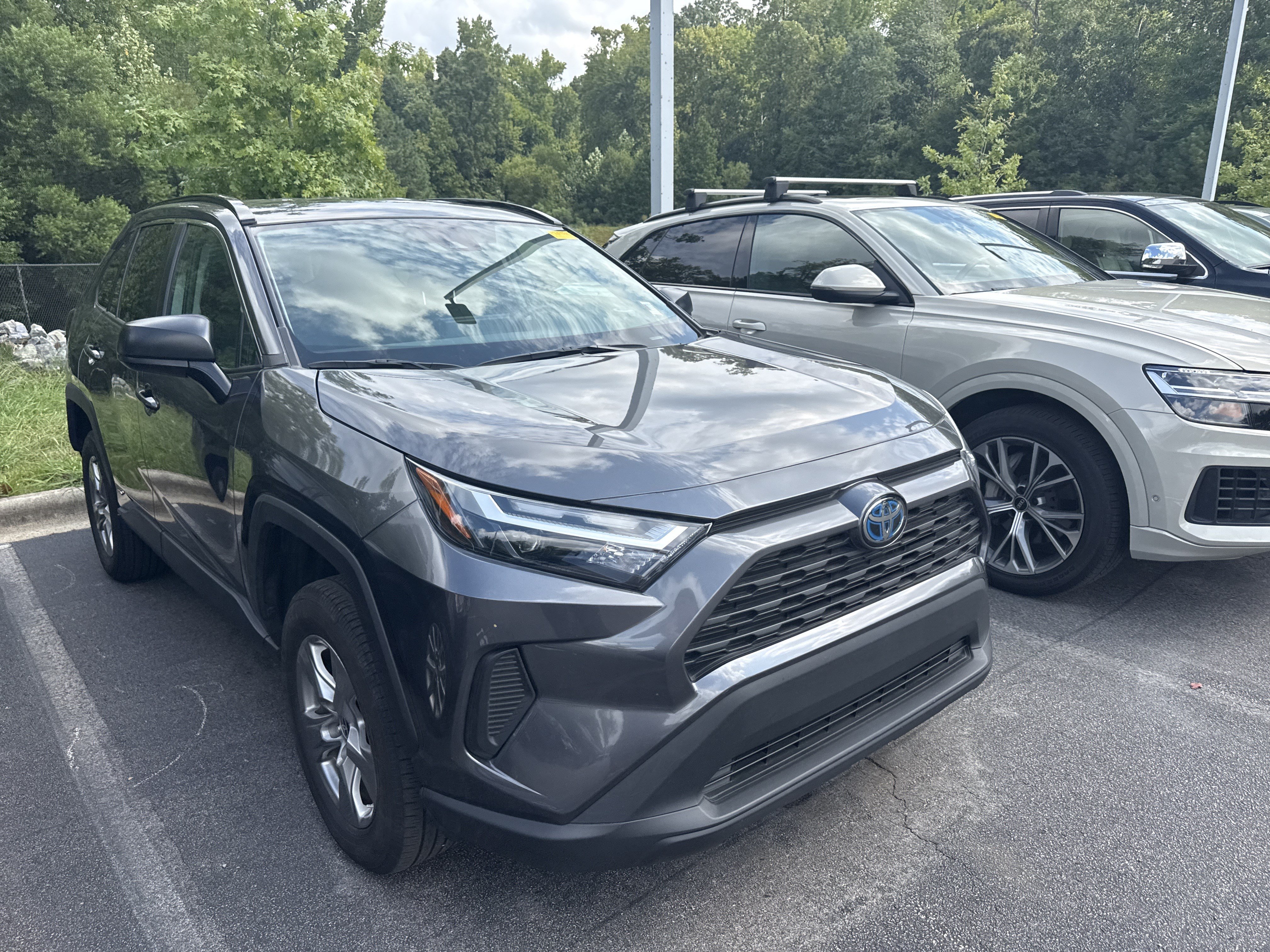 Used 2024 Toyota RAV4 LE AWD/4WD image 38