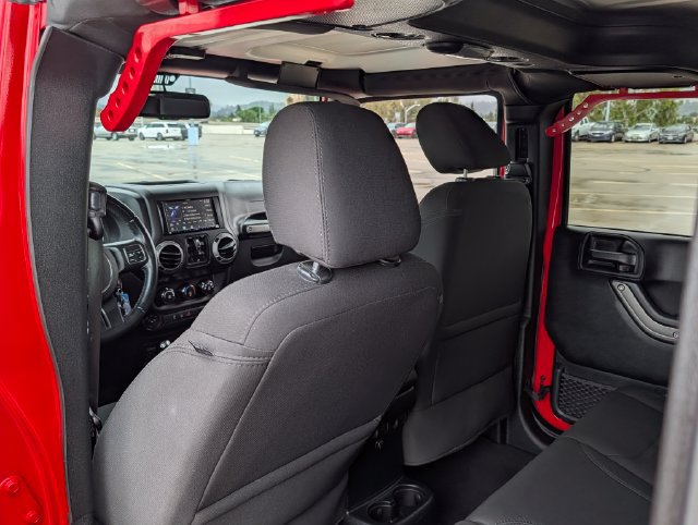 Used 2018 Jeep Wrangler Unlimited Sport S AWD/4WD image 13