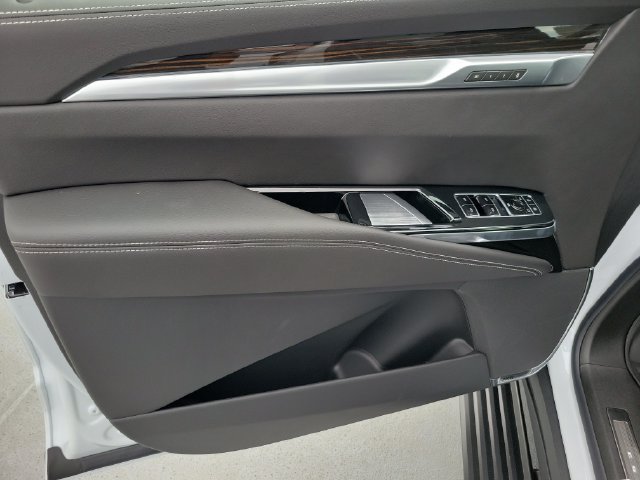 New 2026 Cadillac Escalade ESV Luxury w/ Touring Package AWD/4WD image 20