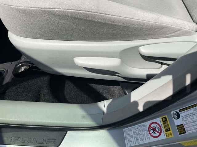 Used 2015 Toyota Prius Two FWD image 17
