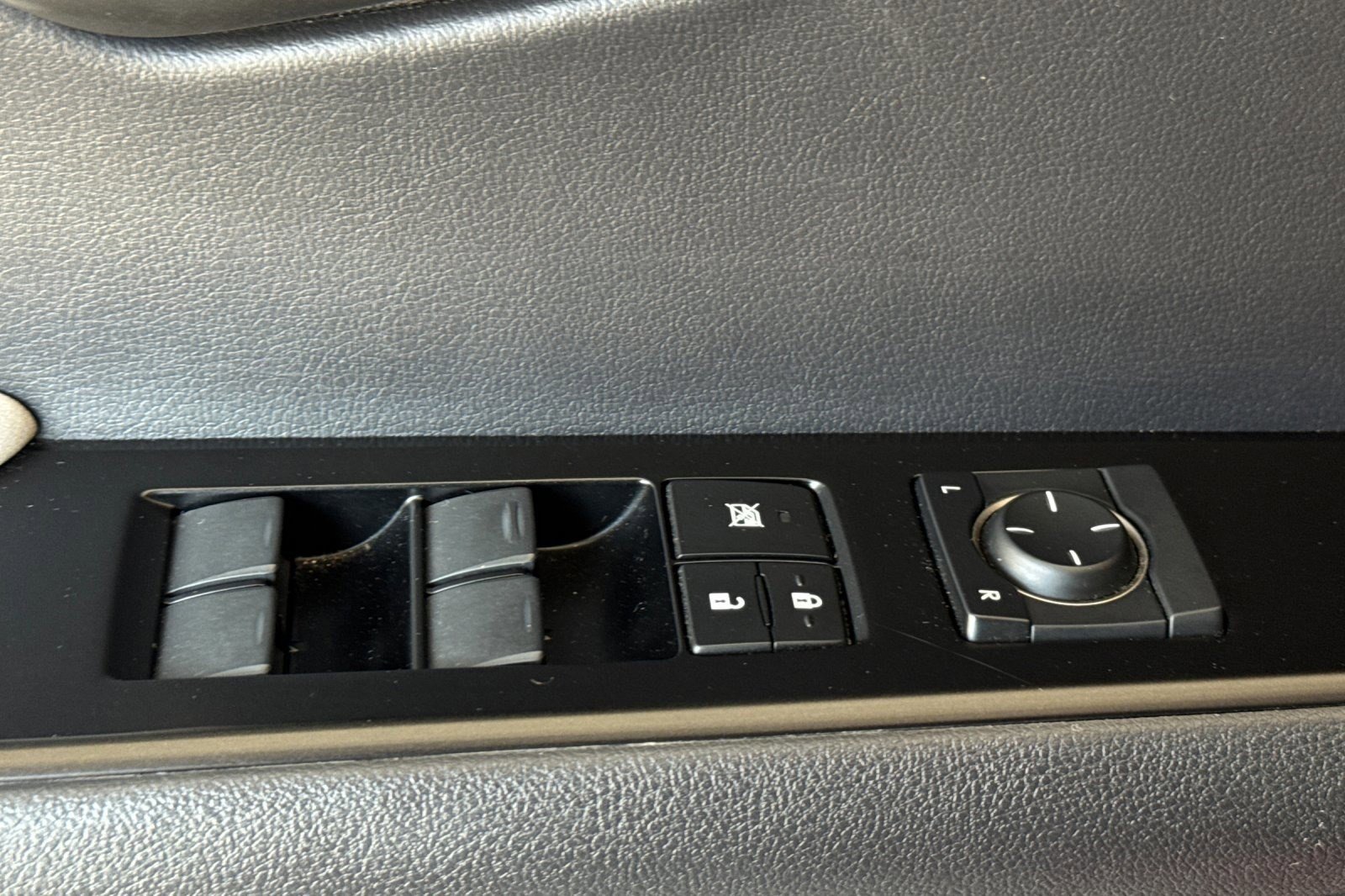 Used 2020 Lexus UX 200 w/ Accessory Package 2 FWD image 13