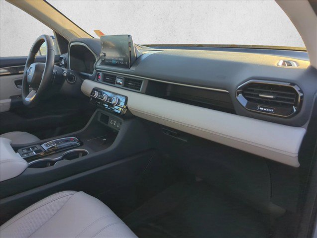 Used 2024 Honda Pilot Elite image 26