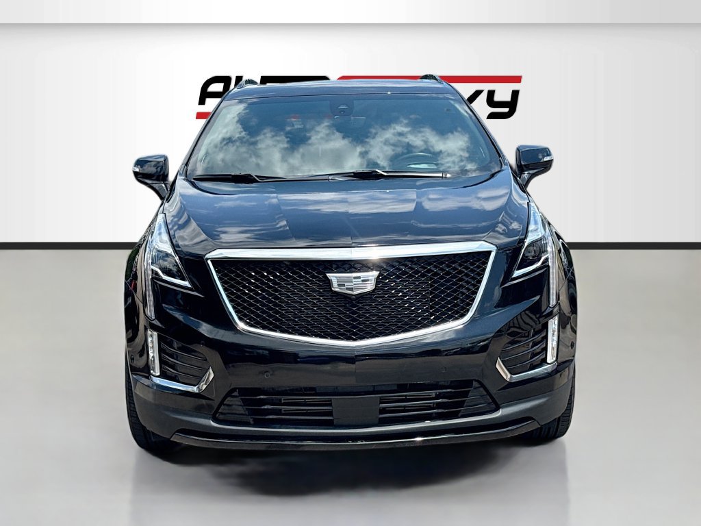 Used 2024 Cadillac XT5 Sportv w/ Technology Package AWD/4WD image 2
