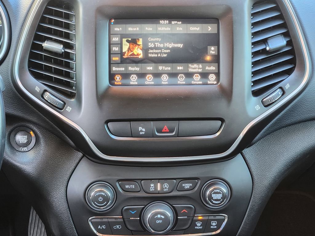 Used 2020 Jeep Cherokee Latitude Plus image 20