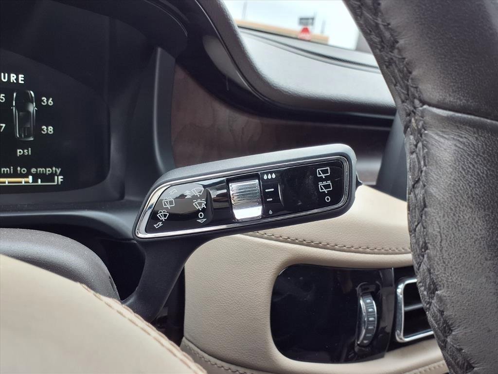 Certified 2022 Lincoln Aviator Reserve w/ Class IV Trailer Tow Package image 21