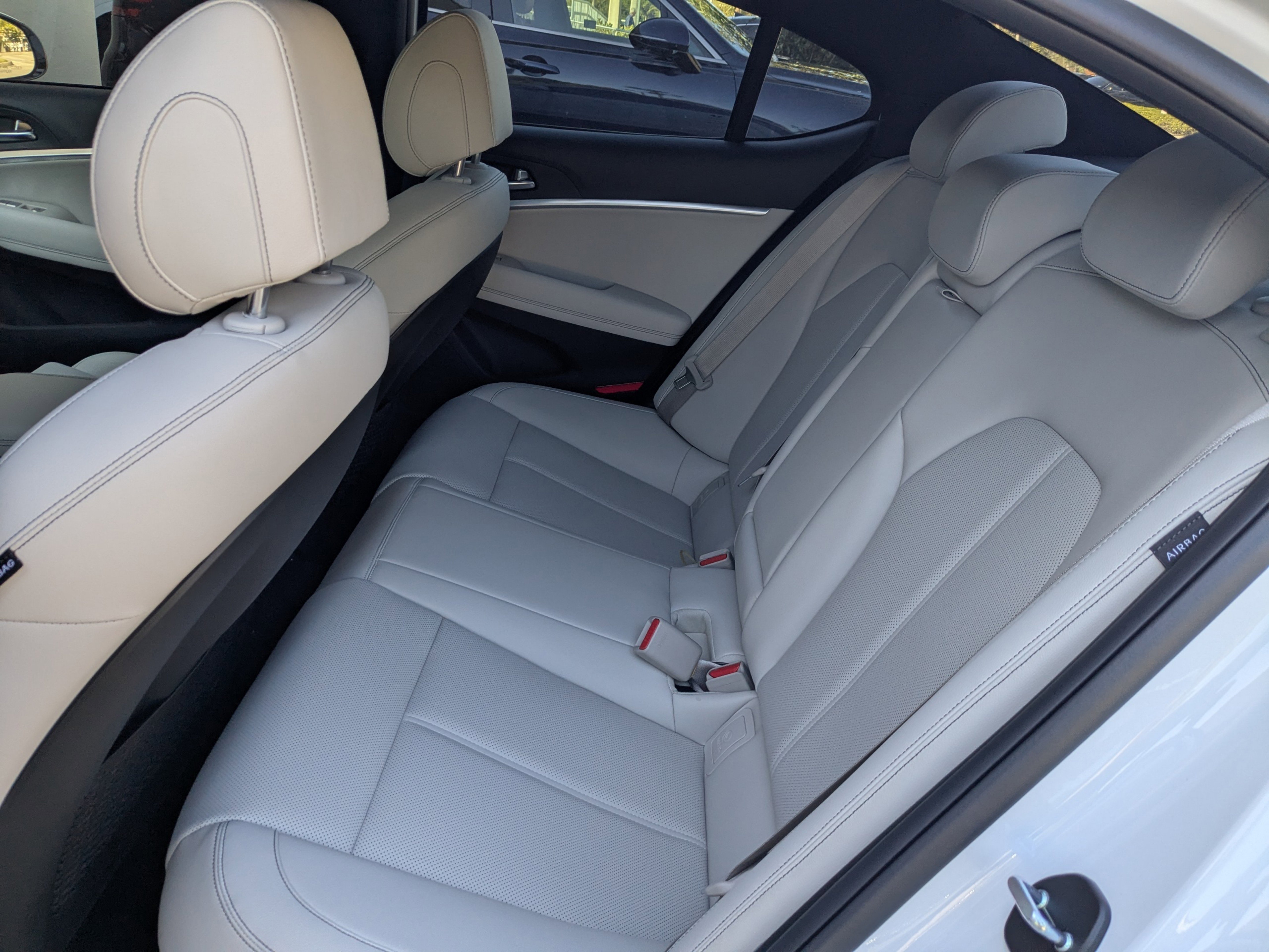 New 2025 Genesis G70 2.5T RWD image 15