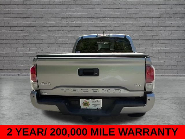 Used 2020 Toyota Tacoma SR5 AWD/4WD image 9