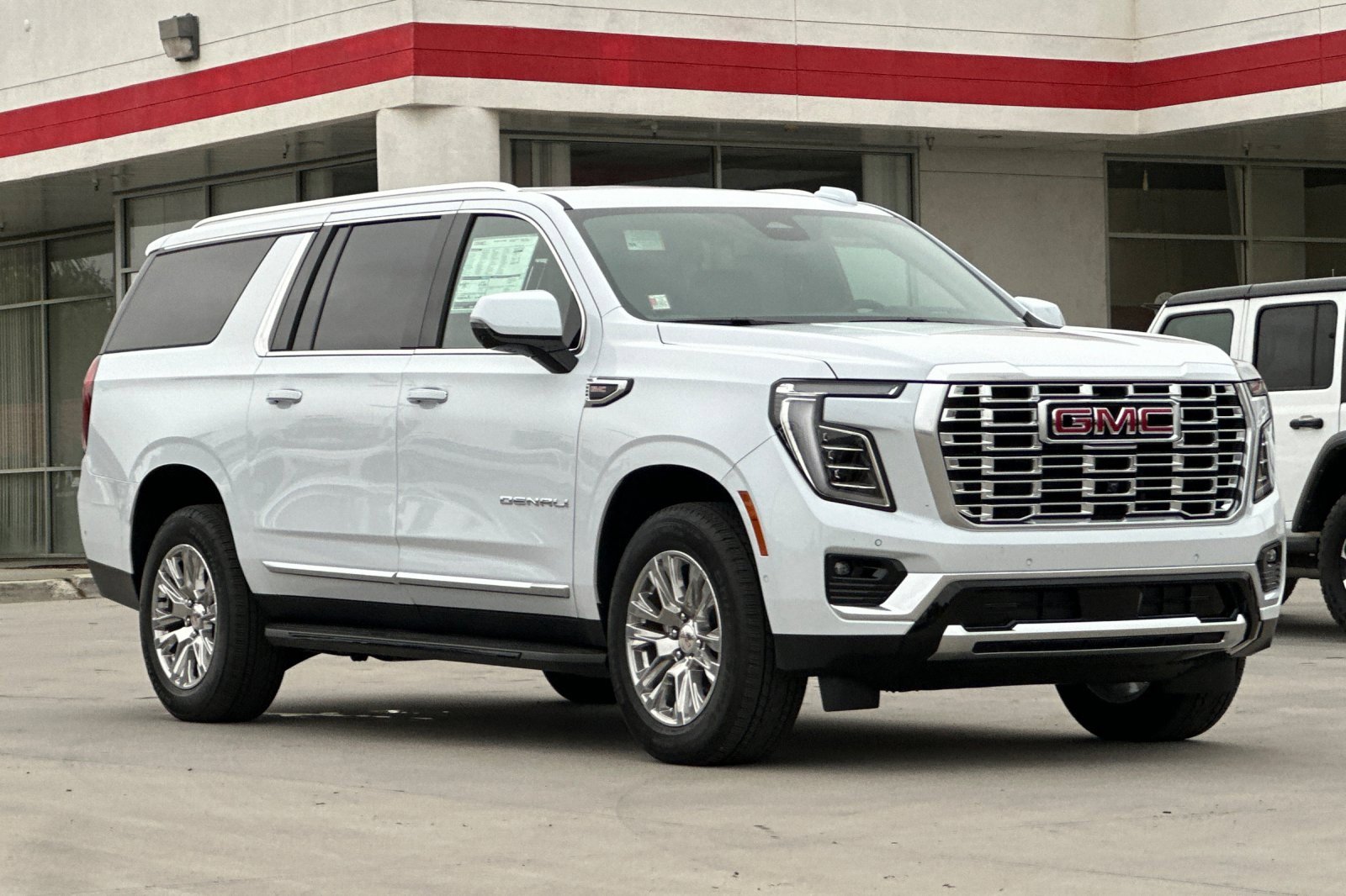 New 2026 GMC Yukon XL Denali image 9