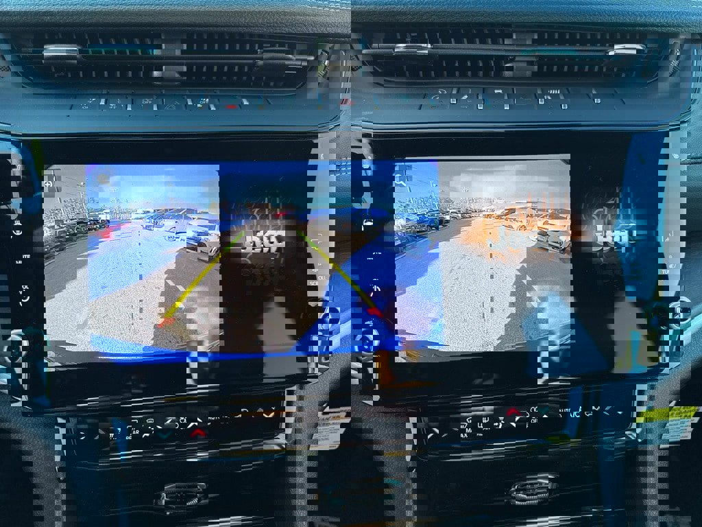 New 2026 Jeep Grand Cherokee Altitude image 18