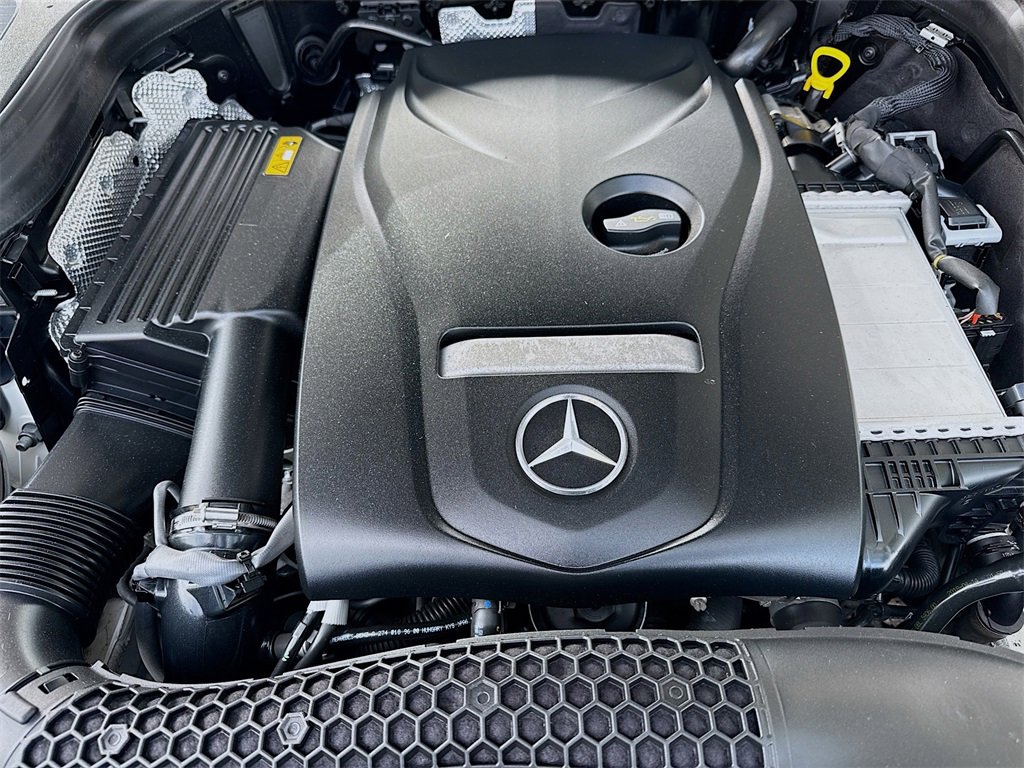 Used 2018 Mercedes-Benz GLC 300 4MATIC w/ Multimedia Package image 32