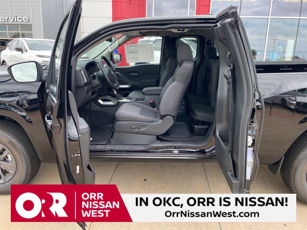 New 2025 Nissan Frontier SV image 13