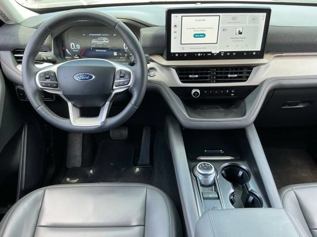 Used 2025 Ford Explorer Active w/ Active Comfort Package RWD image 15