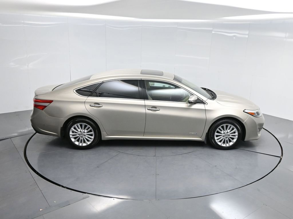 Used 2013 Toyota Avalon Limited image 63