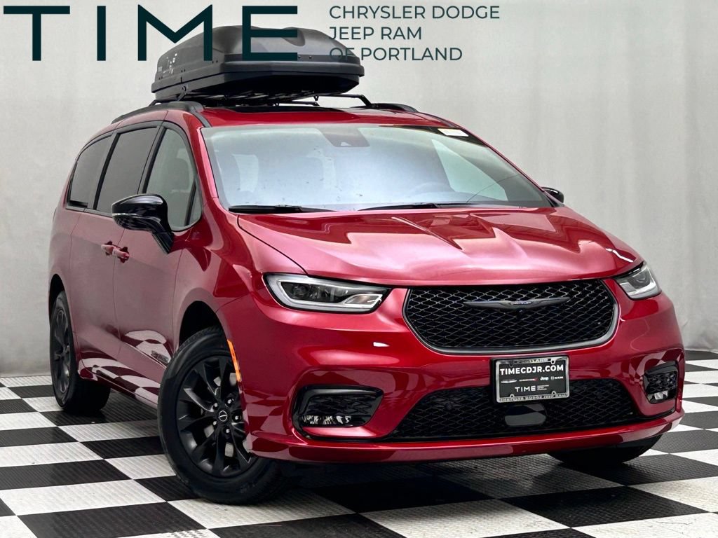 New 2026 Chrysler Pacifica Select AWD/4WD image 1