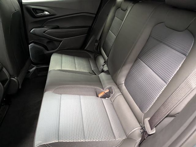 New 2026 Chevrolet Trax LT w/ Sunroof Package FWD image 11