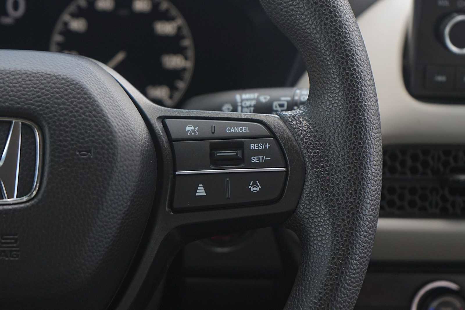 Used 2023 Honda HR-V LX image 18