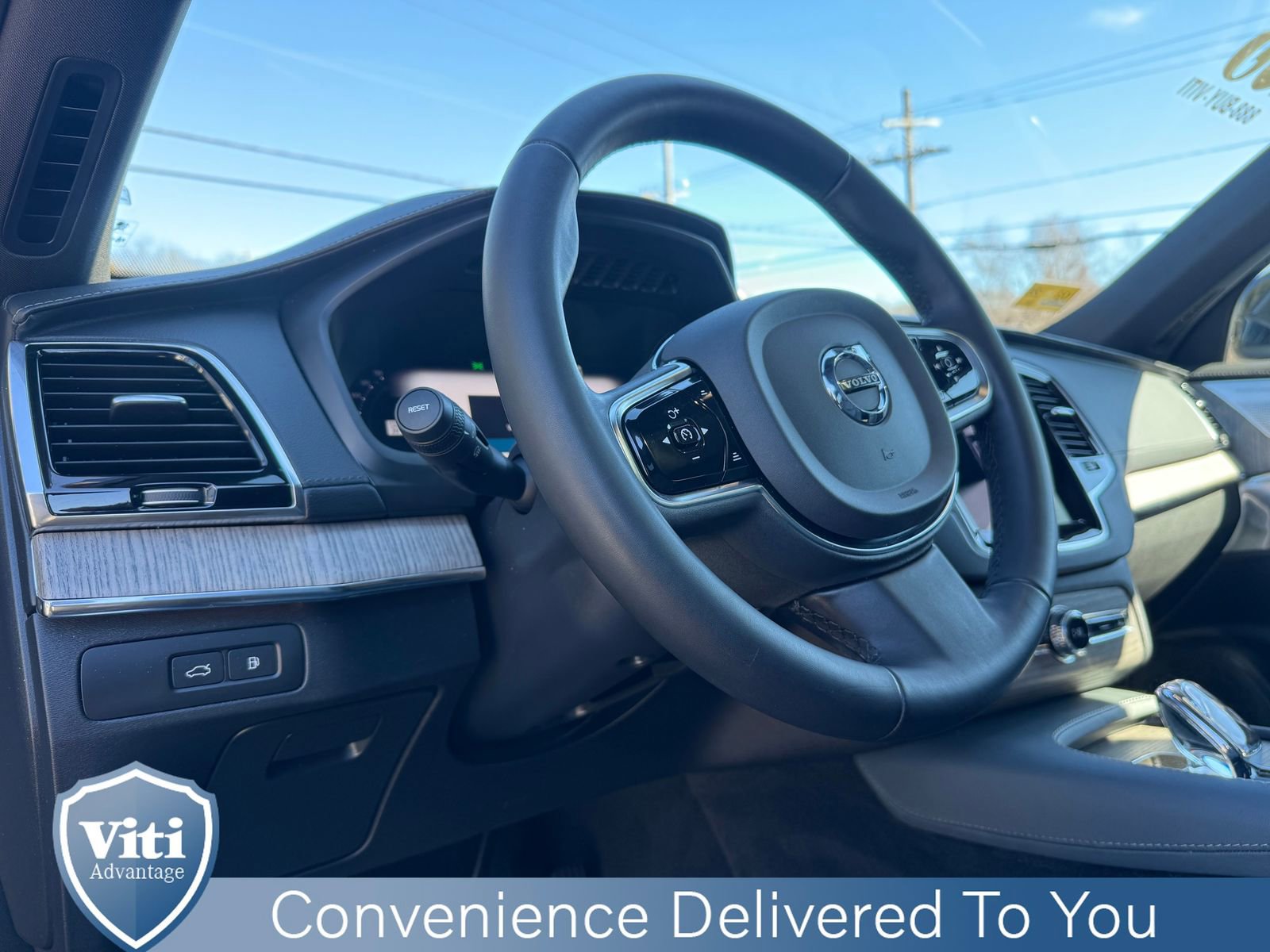 Certified 2023 Volvo XC90 T8 Ultimate w/ Protection Package Premier image 17