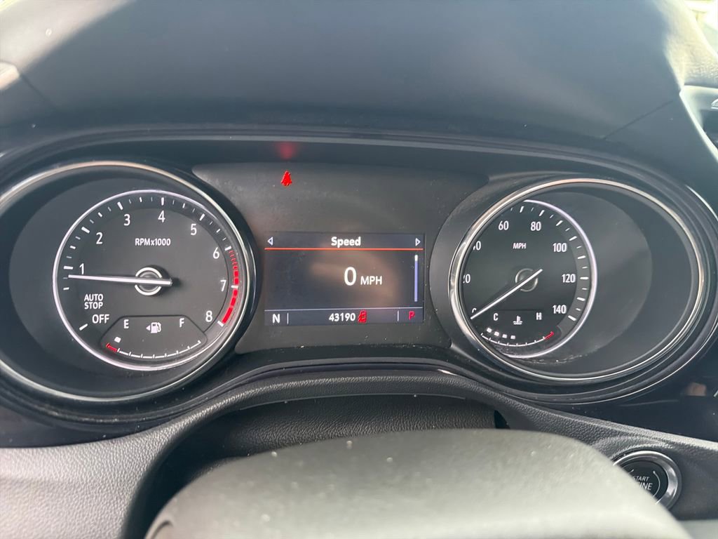 Used 2021 Buick Encore GX Select image 17